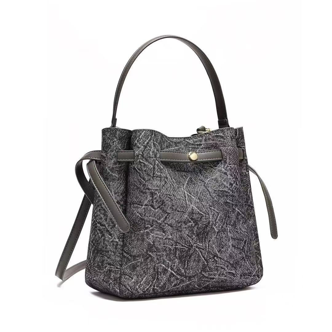 Bucket bag - denim effect