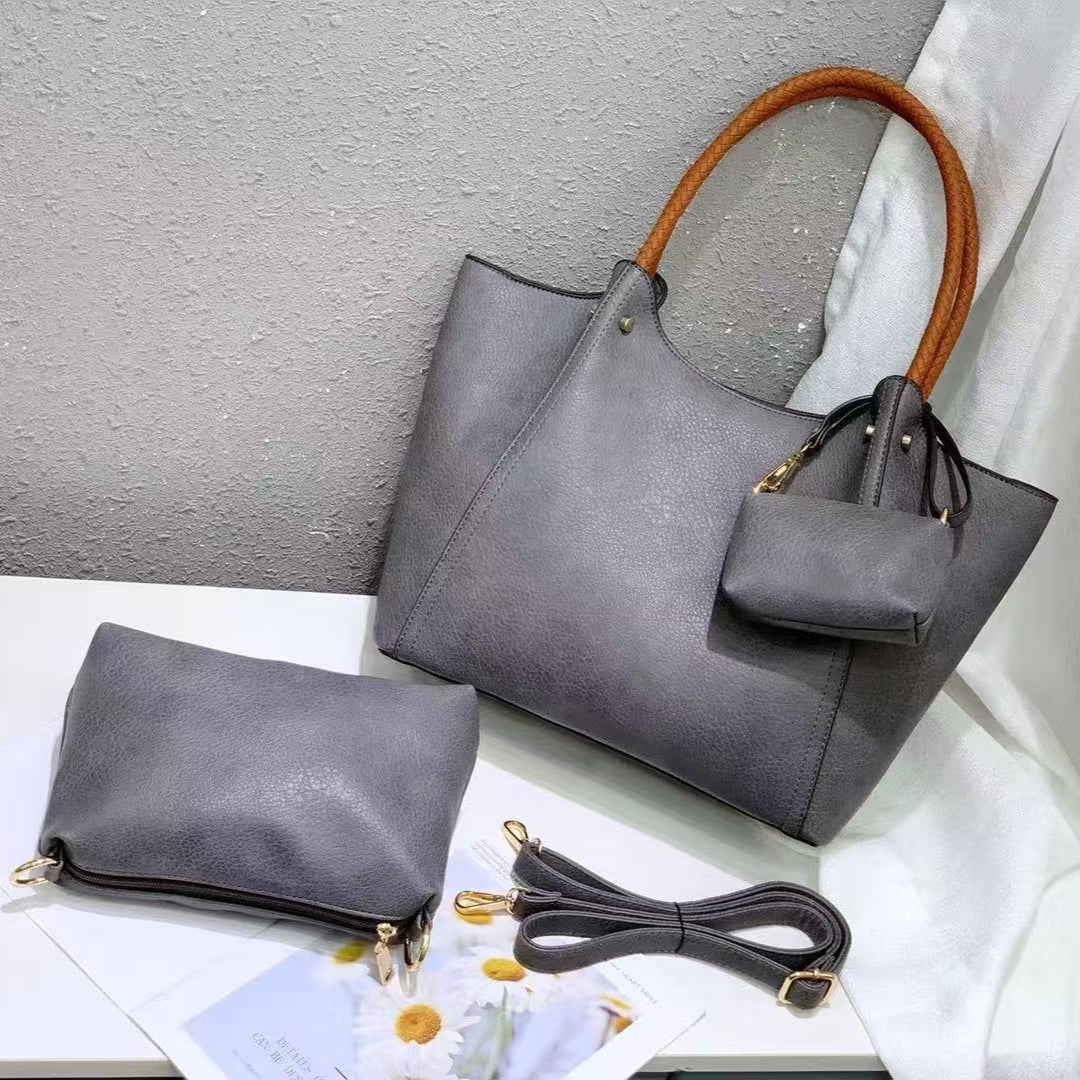 Leather shoulder bag