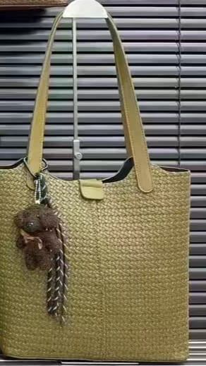 Woven tote bags