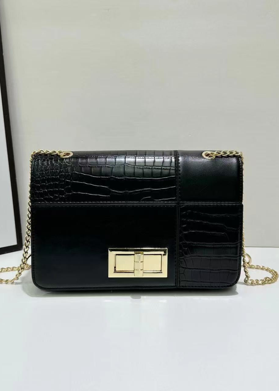 Clutch detail bags